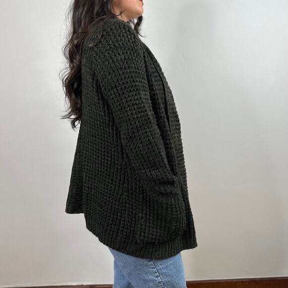 John + Jenn Dark Green Oversized Open Knit Cardigan - Picture 3 of 7